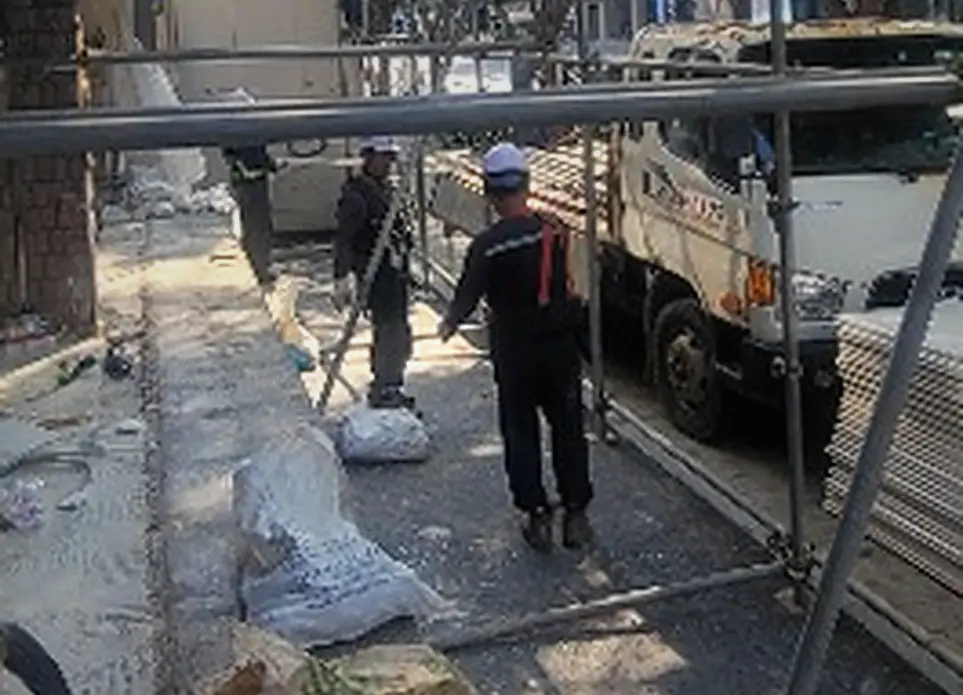 파주 문산읍 테라스점포 데코타일박리 합법폐기물처리 작업 전후 5